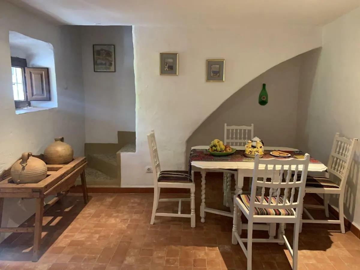 Lemon Grove Farmhouse Hotel Comares